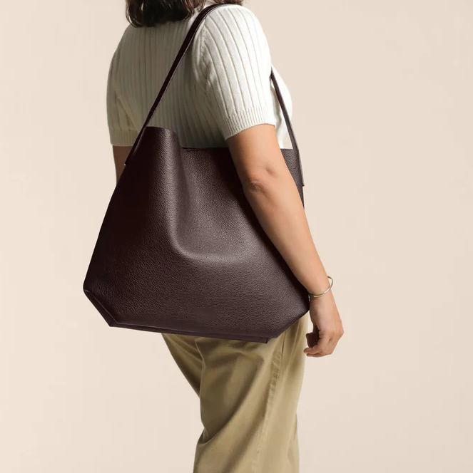 Open Top Bucket Leather Bag With Fixed Shoulder Handle and Suede Lined Interior